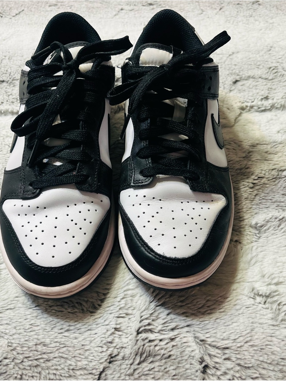 Nike Women's Black and White Low-Top Sneakers